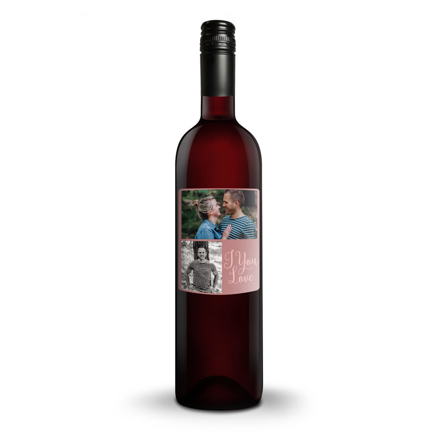 Vin med påtrykt etikette - Belvy - rødvin